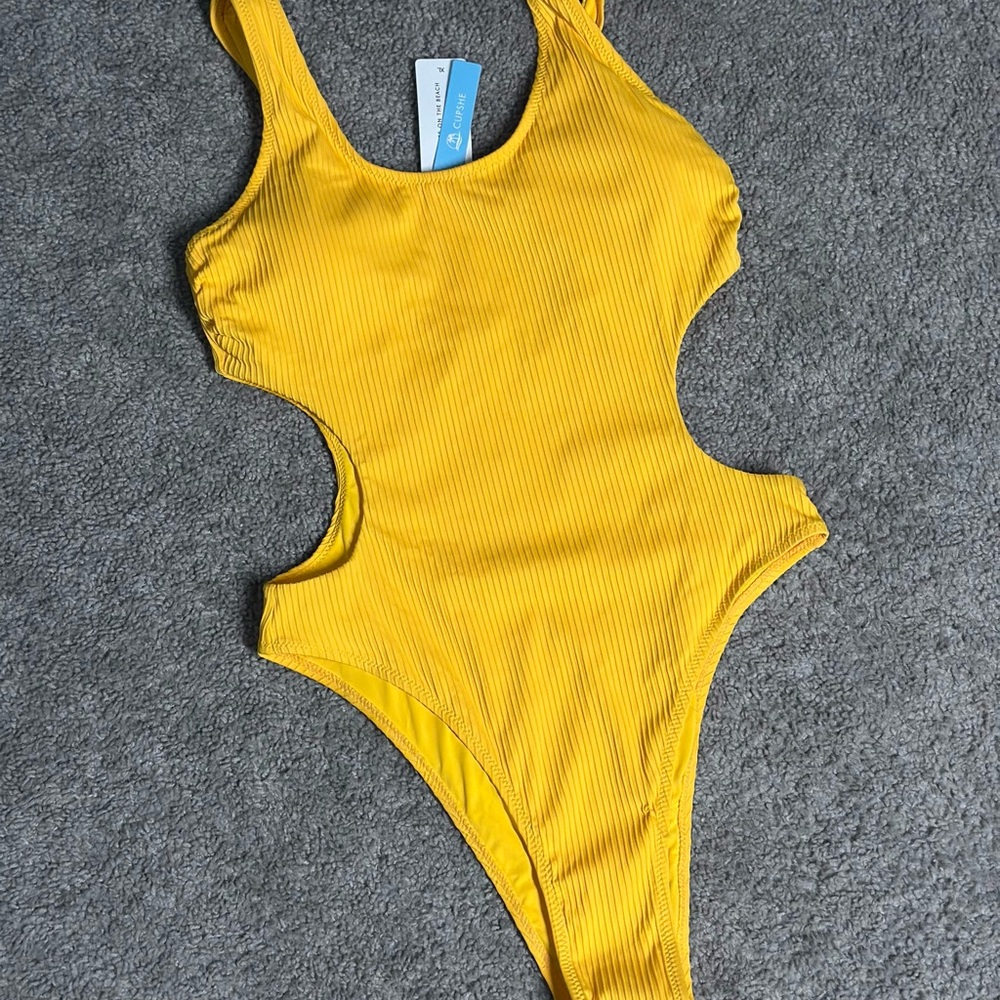 Cupshe Yellow Ribbed Swimsuit | New with tags XL